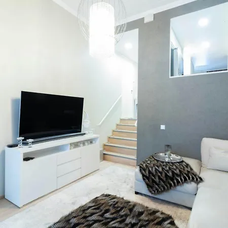 Spacious For 4 With Sauna דירה הלסינקי